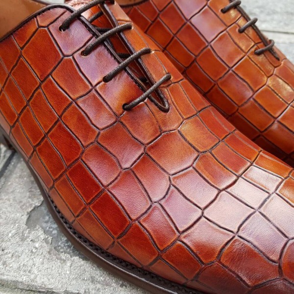 Oxford shoe Berwick 3407 brown leather crocodile print finish