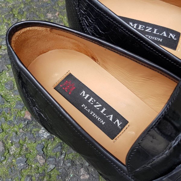Moccasin Mezlan 4450 genuine black crocodile