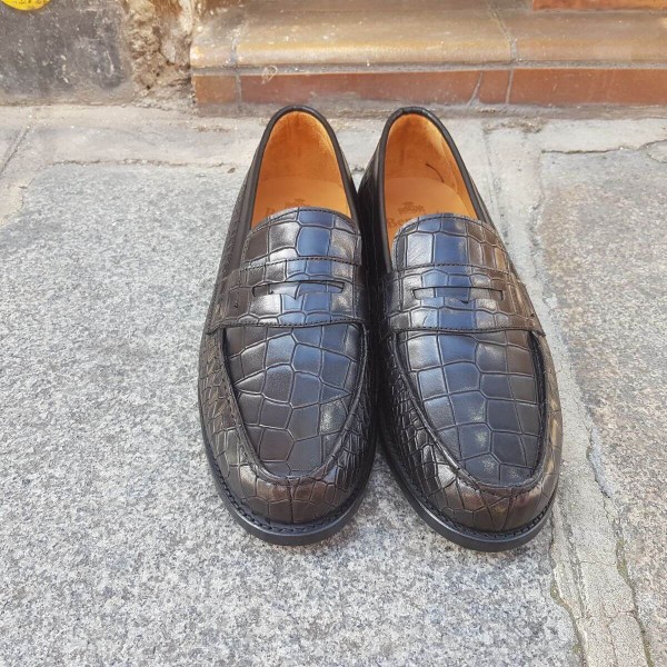Moccasin shoe Berwick 4456 black leather crocodile print finish