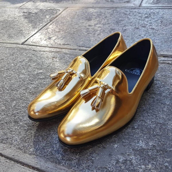 Mocassin à pompons slippers sleepers Center 51 prince cuir doré