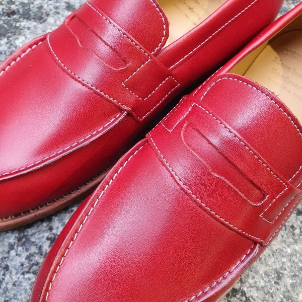 Moccasin Woman Center 51 0622 Wendy red leather