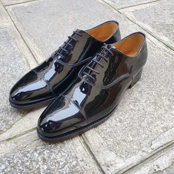 Richelieu Center 51 13850 cuir vernis noir