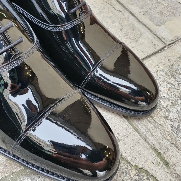 Oxford shoe Center 51 13850 black varnished leather