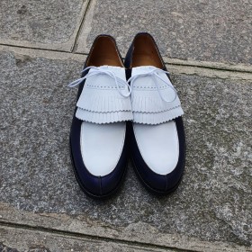 Derbie Center 51 8172 Bob cuir bicolore marine et blanc avec frange