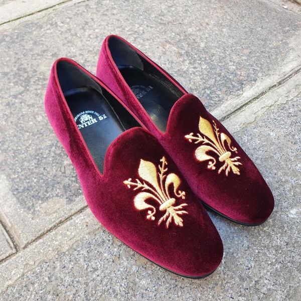 Mocassin brodé slippers sleepers Center 51 Lys velours bordeaux