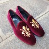 Mocassin brodé slippers sleepers Center 51 Lys velours bordeaux