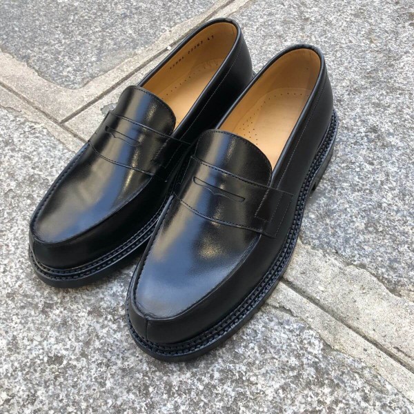 Mocassin triple semelle Center 51 13994 cuir noir