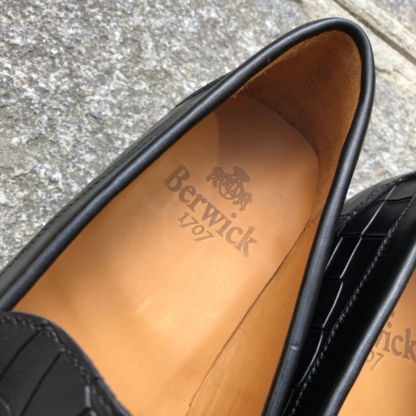 Moccasin shoe Berwick 5285 black leather crocodile print finish