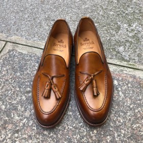 Mocassin à pompons Berwick 8491 cuir marron