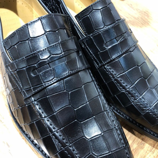 Mocassin Center 51 13854 cuir noir façon crocodile