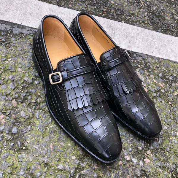 Moccasin with fringe tassels Center 51 14096 black leather crocodile print finish