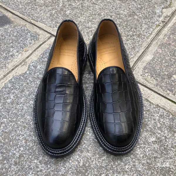 Moccasin Center 51 14101 black leather crocodile print finish