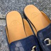 Mule Center 51 cuir marine façon croco